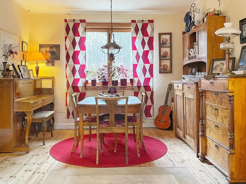 6 person holiday home in ÅMÅL-By Traum
