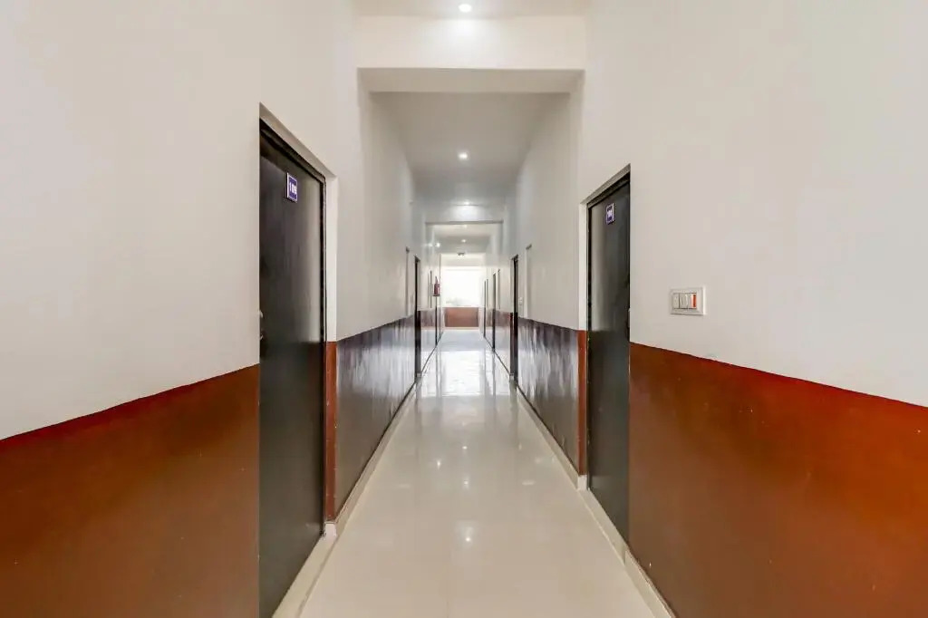 Kanak Residency by OYO Rooms