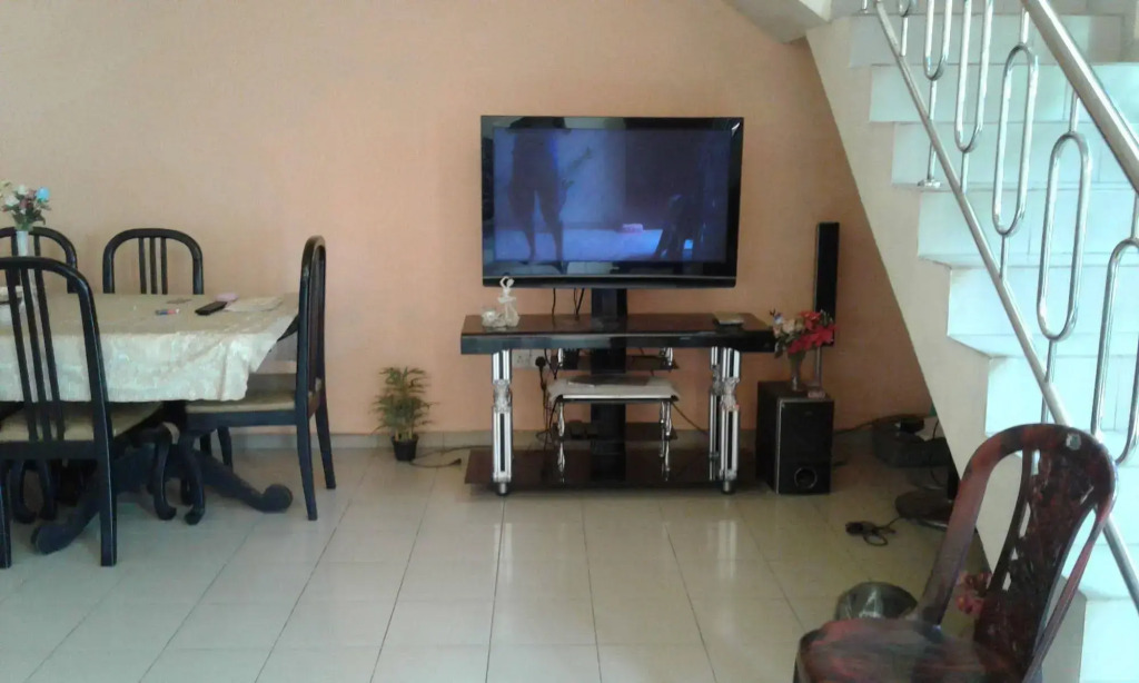Randi Homestay