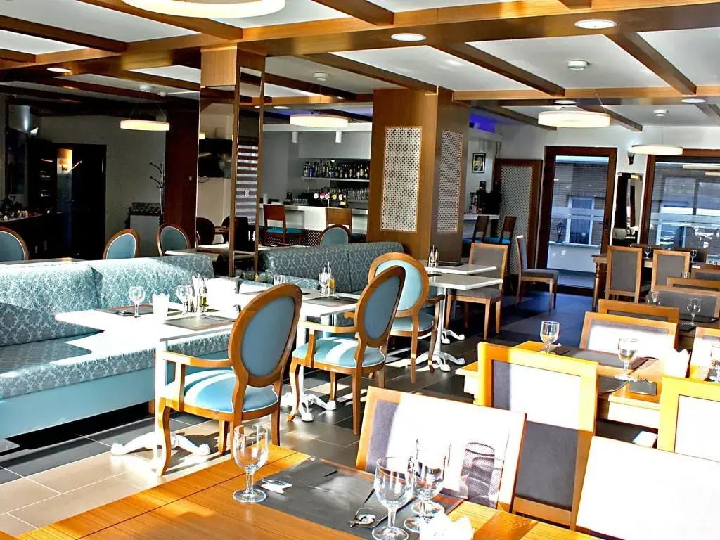 Fly Inn Brussels Airport