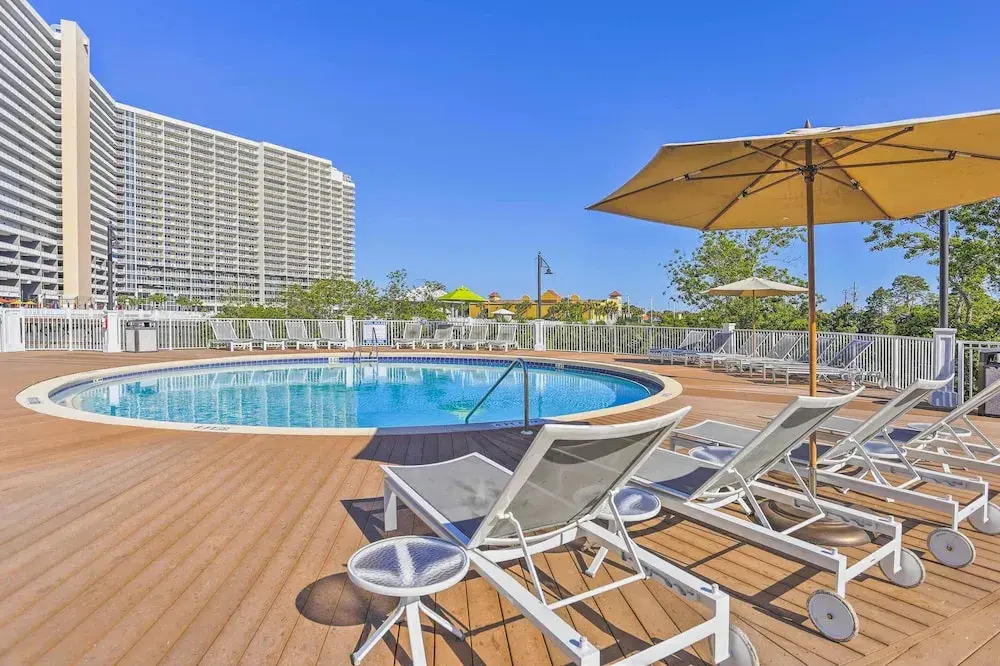 PCB Vacation Rental w/ Balcony & Beach Access!