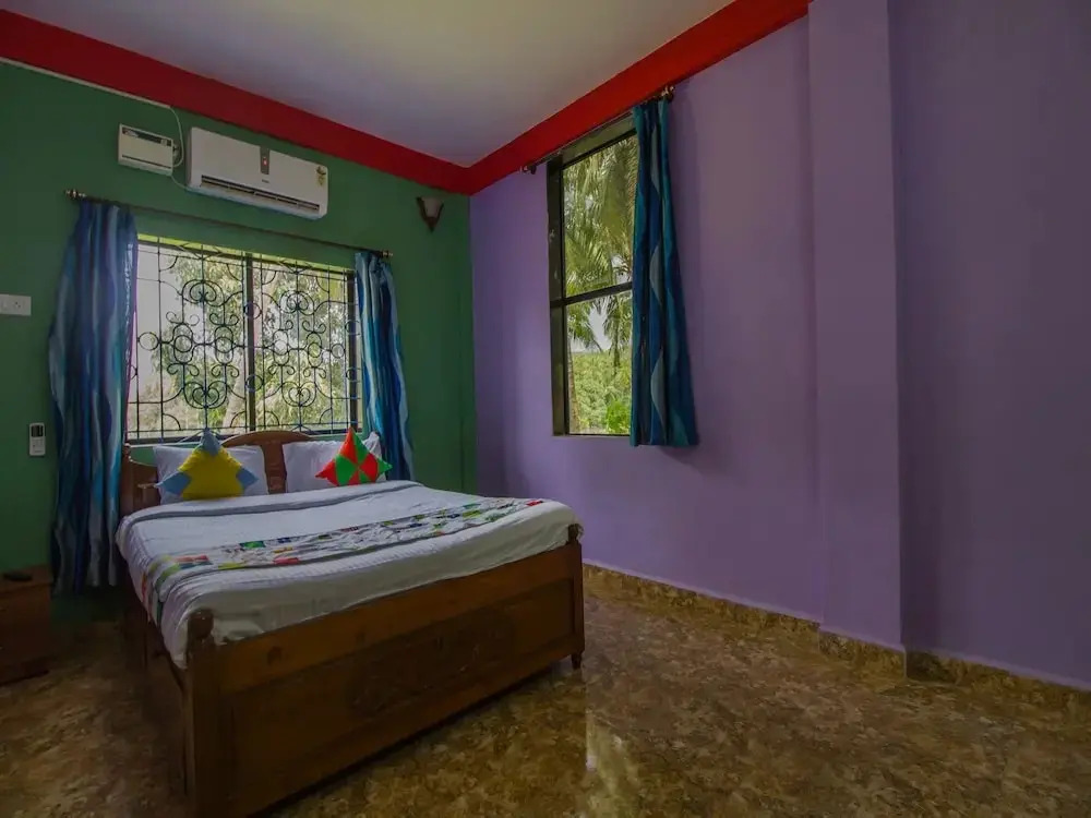 Elegant Studio by OYO Rooms