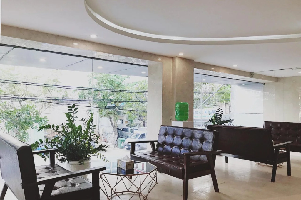 Chill Suites Danang Beach Hotel