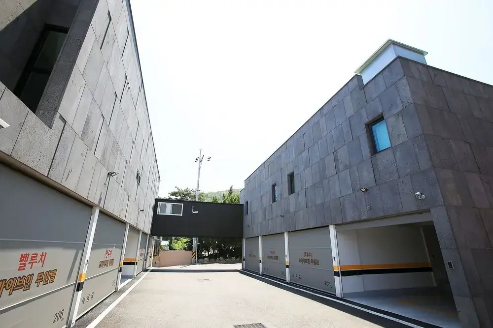 Gimpo Bellucci Motel(김포 벨루치 드라이브인 무인텔)