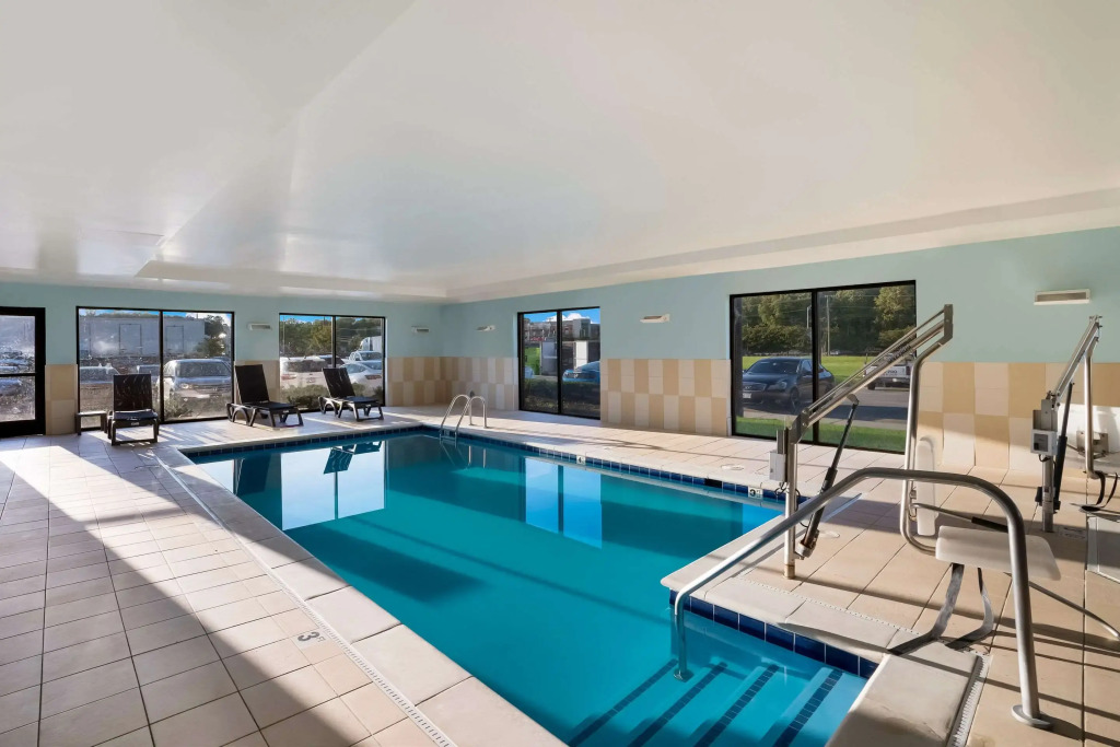 Comfort Suites Suffolk - Chesapeake