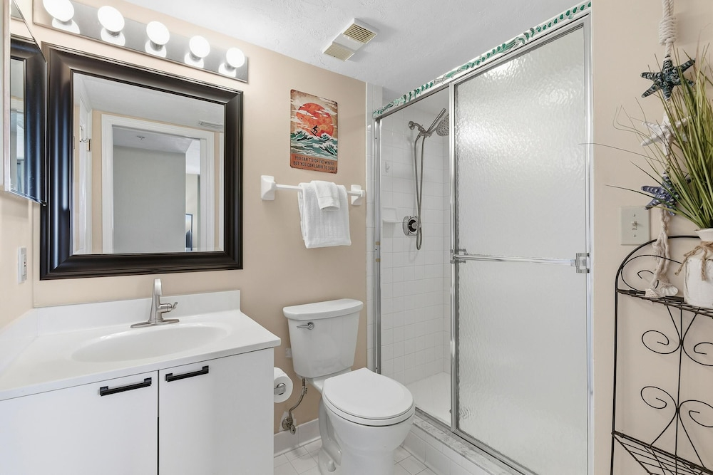 Sherwin Condominium 901