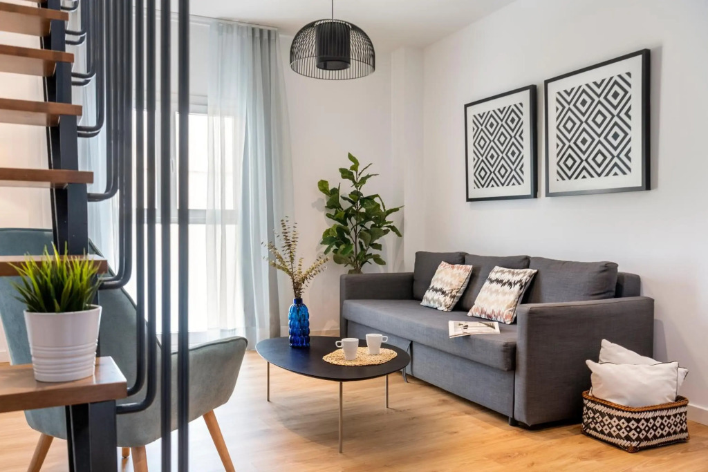 Lola 14 Suite Apartment