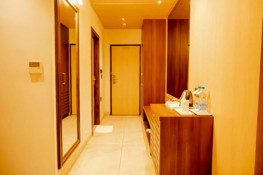 Hotel Pahadi
