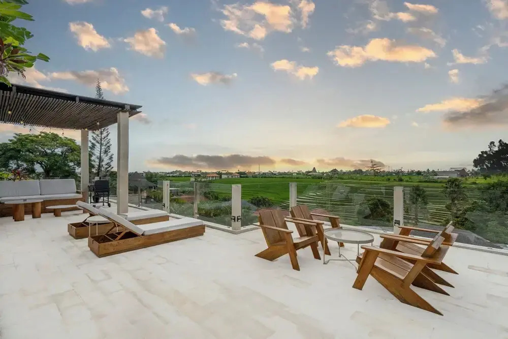Sunset Rooftop Villa by Betterplace