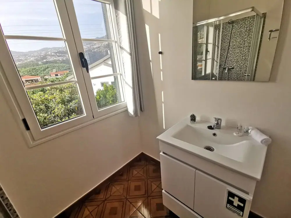 CASA DOS AVÓS Apartments with Pool in Funchal