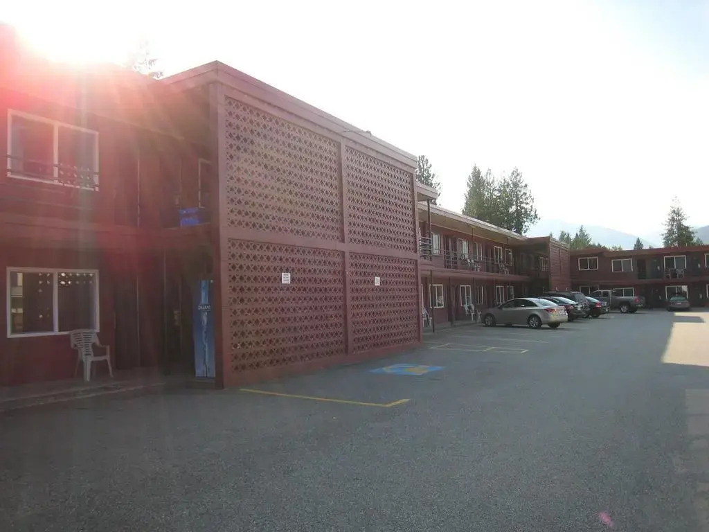 Revelstoke Lodge
