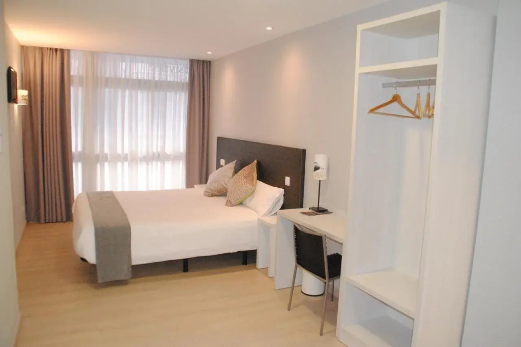 Hostal Aslyp 114