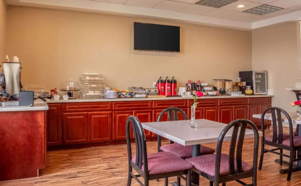 Clarion Inn
