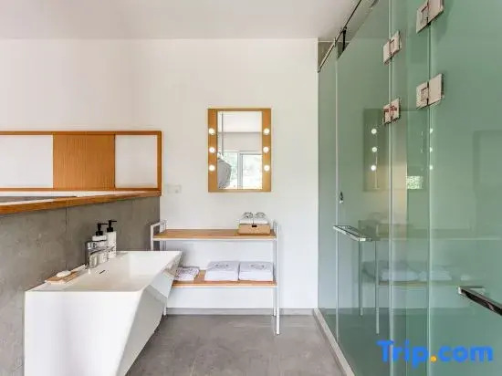 Yunhe Yebao Hotel (Shaoxing Olympic Sports Center Branch)