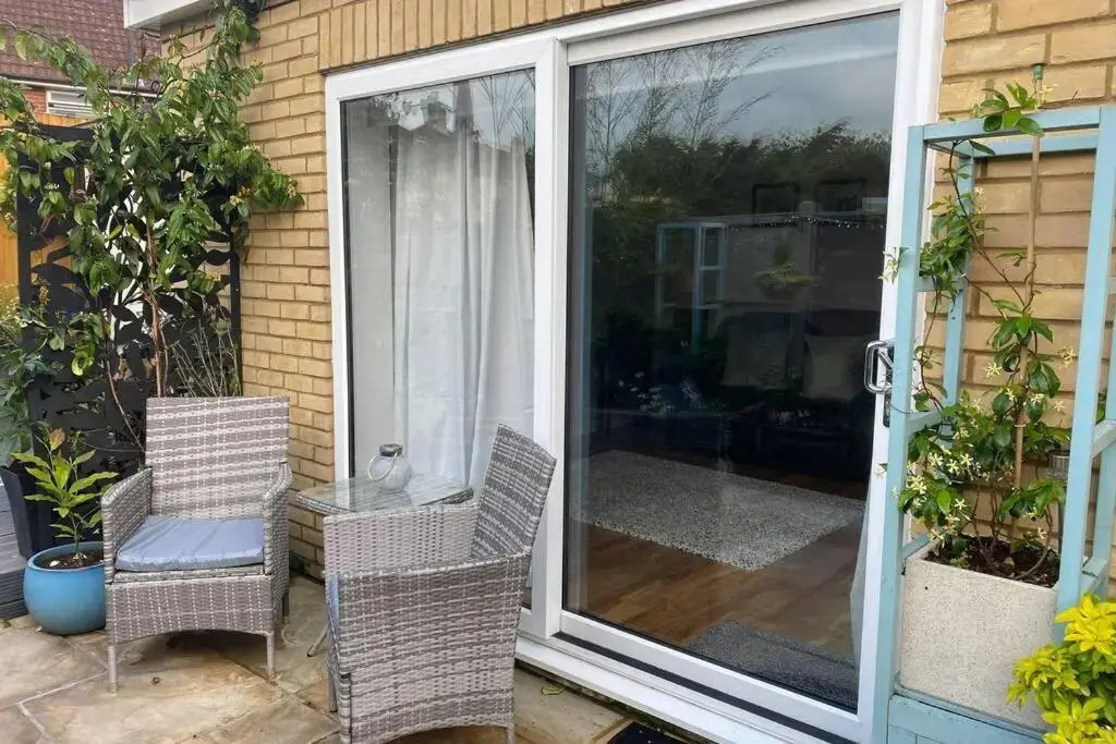 Secret Gem Luxury Hot Tub 1 Bed Garden Flat