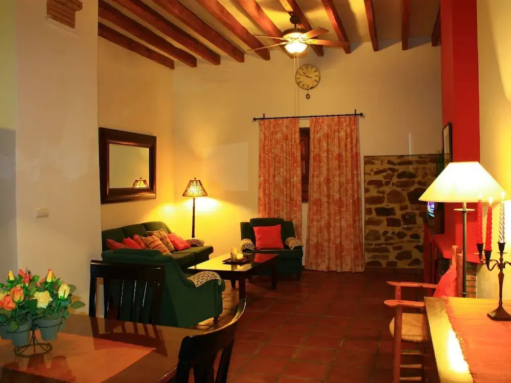Holiday home in a pretty enclave (La Joya).