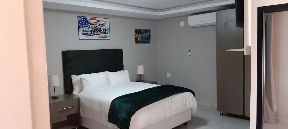 CyC Guest Lodge