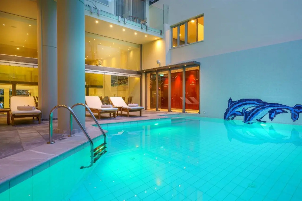 Kyma Suites Beach Hotel