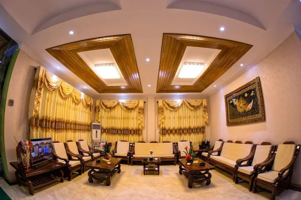 Hotel Rich