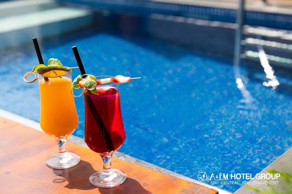 A&EM - The Petit Hotel