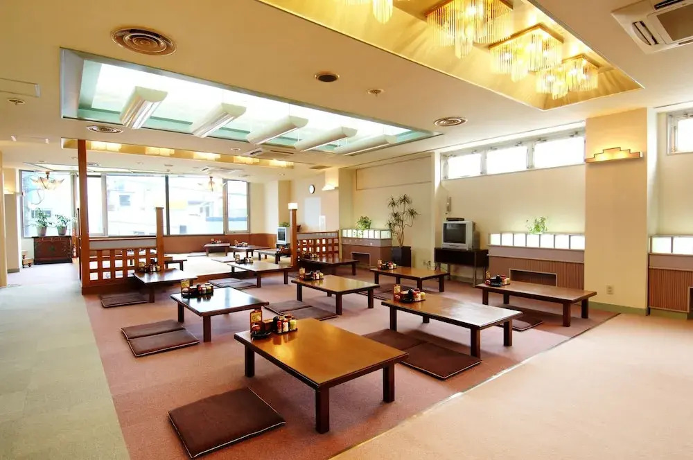 Sauna Capsule Hotel Core 21 - Caters to Men