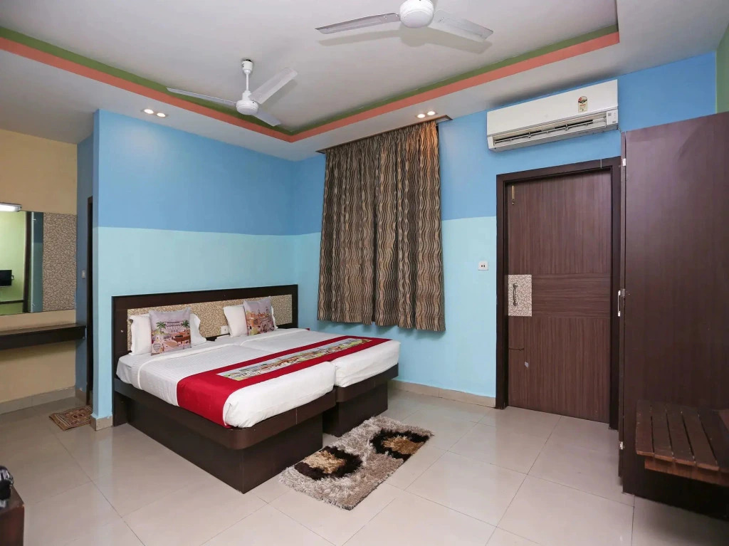 OYO Flagship 50138 Hotel Parashuram ISBT