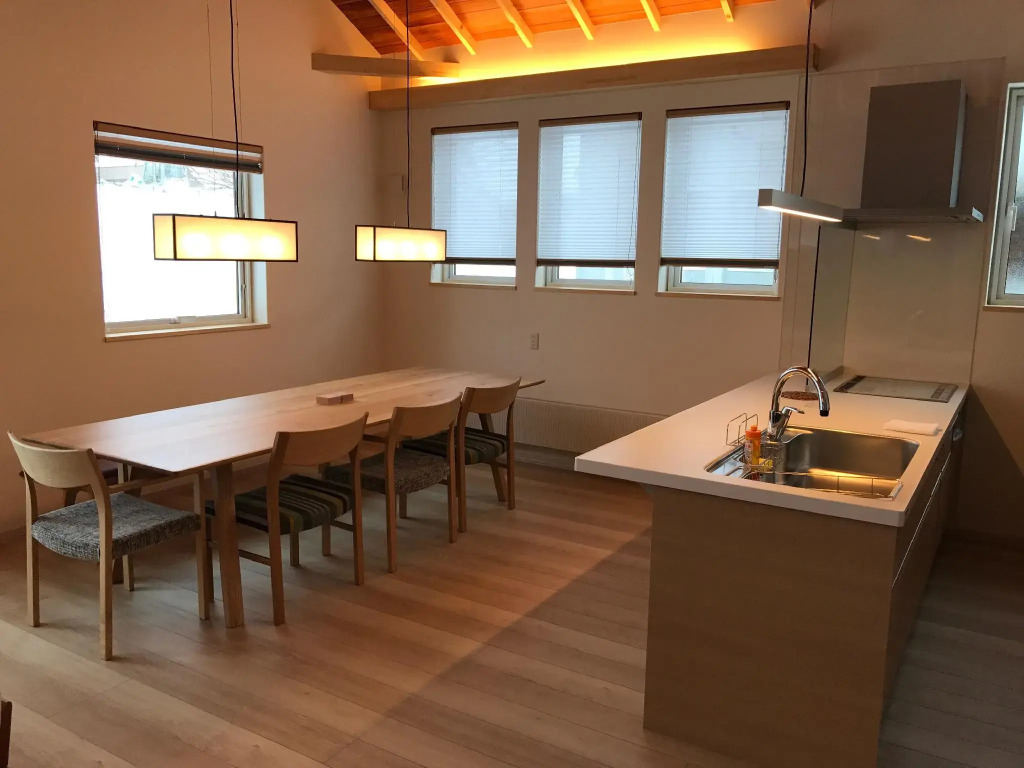 Tsuru Apartments