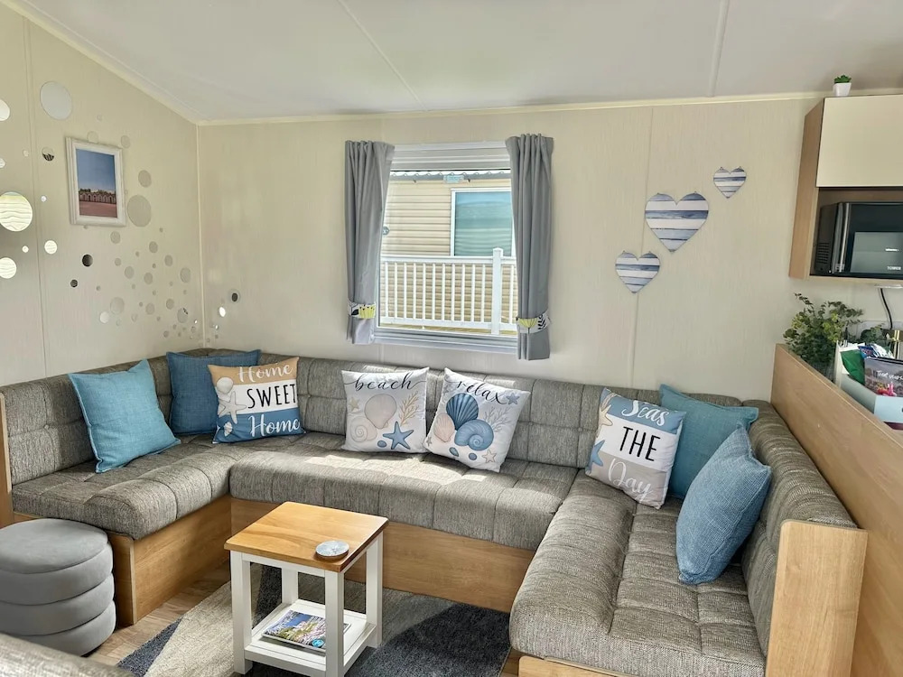 Bang Tidy 261 - Cabin - Wifi - Pool - Sleep 6