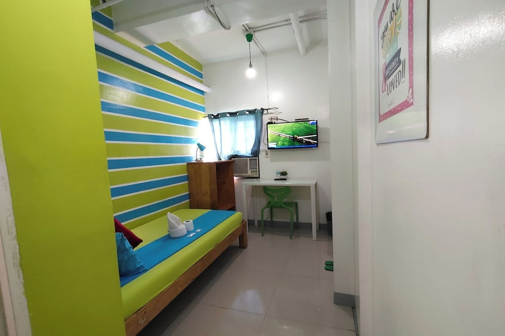 Yuj Inn Pasay