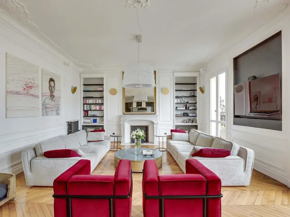Top Luxurious Penthouse Front of Eiffel Tower and River
