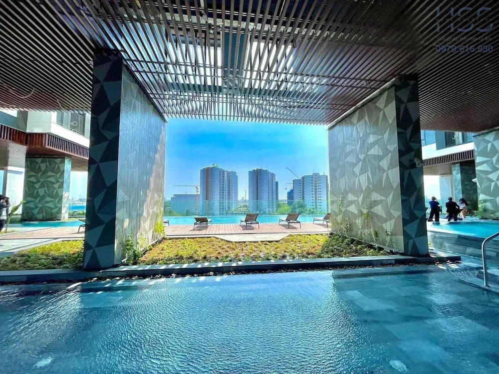 The Emerald Golf View