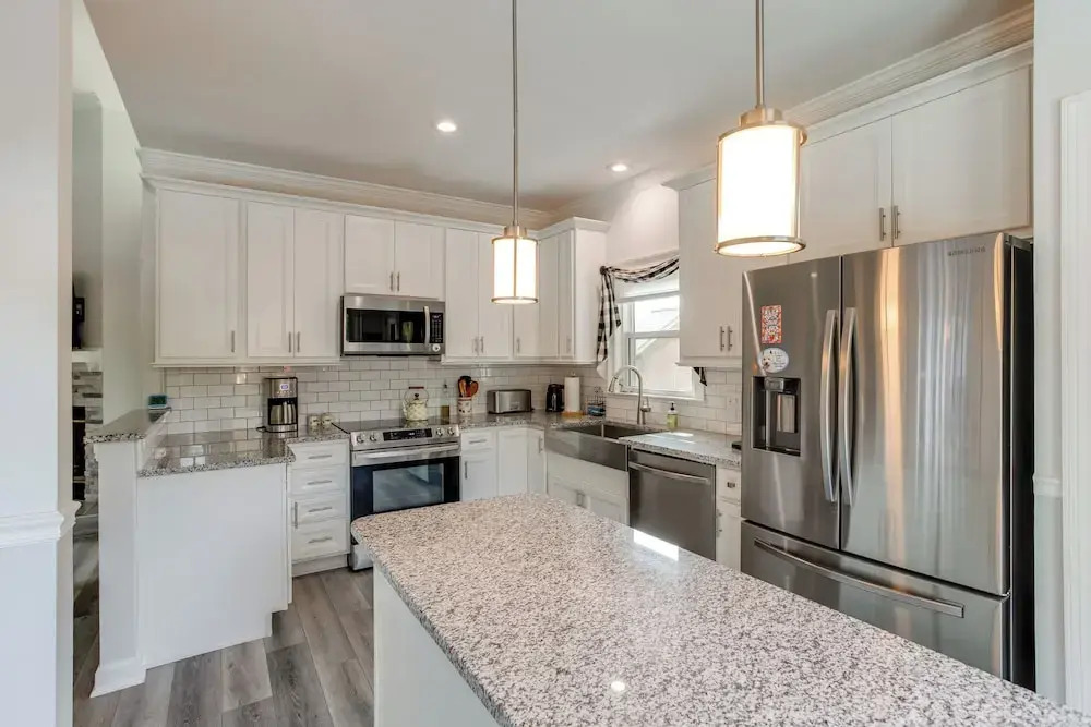4 Mi to Lake Murray: Pet-friendly Home w/ Pool!