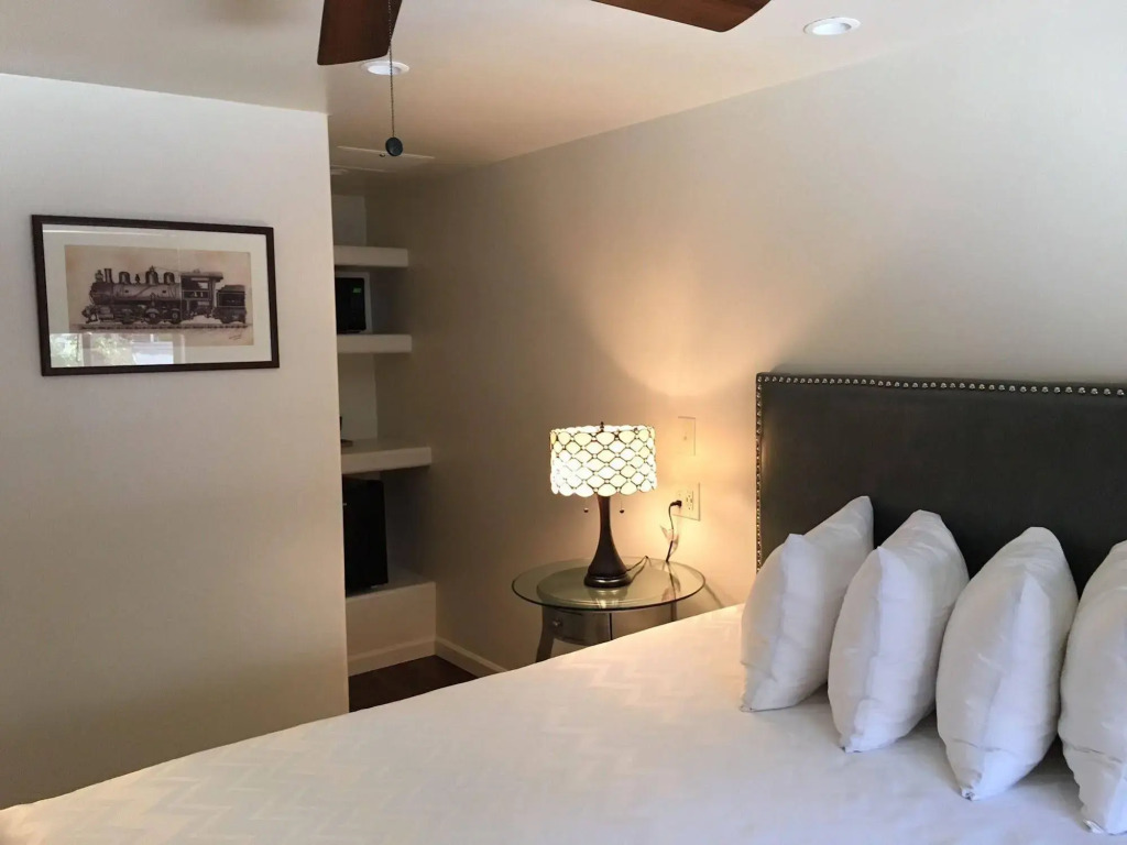 Iron Horse Inn