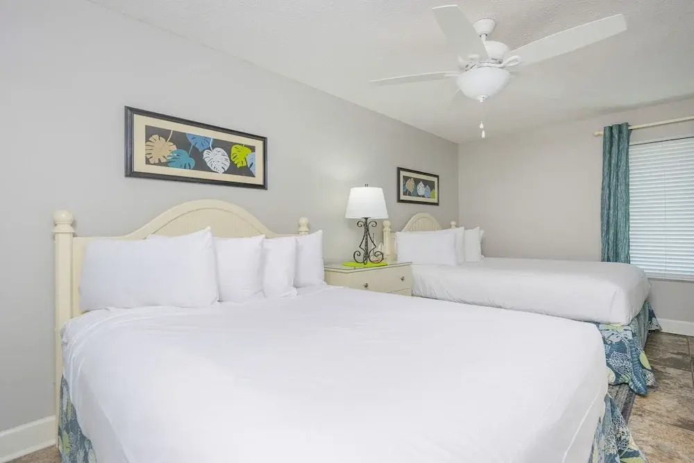 Island Winds West 380 3 Bedroom Condo