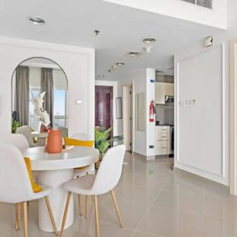 Silkhaus Modern Pad With Pool Gym Near Reem Park