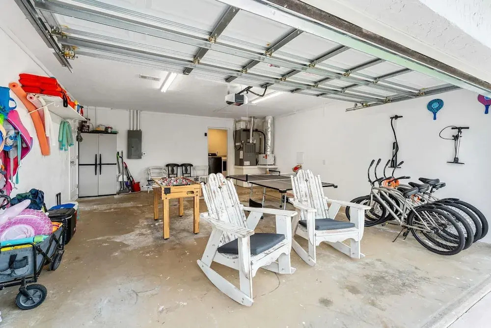 368 Carmine Dr