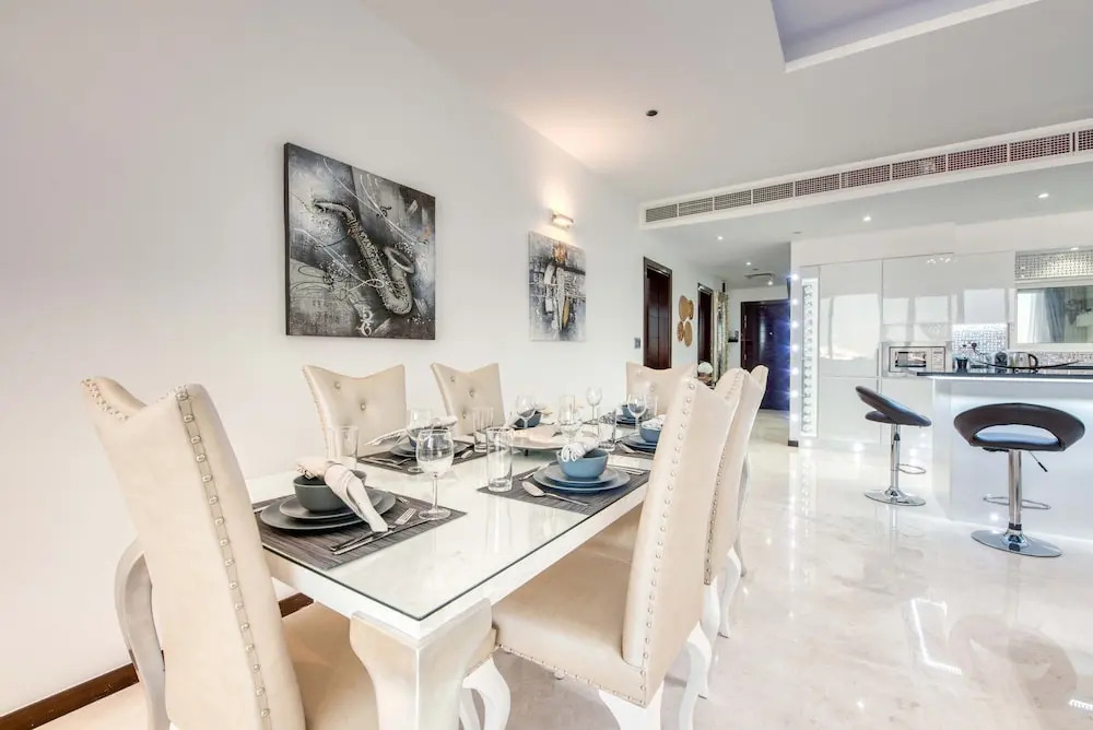 Tiara Residence - Ruby