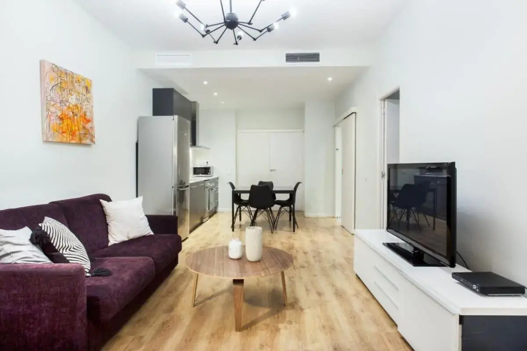 Bright and modern 3bedroom in Las Ramblas 2 1B