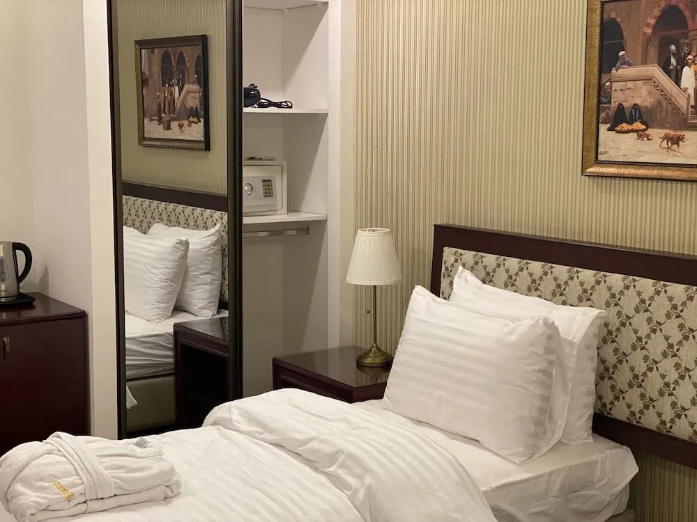 Strand Hotel