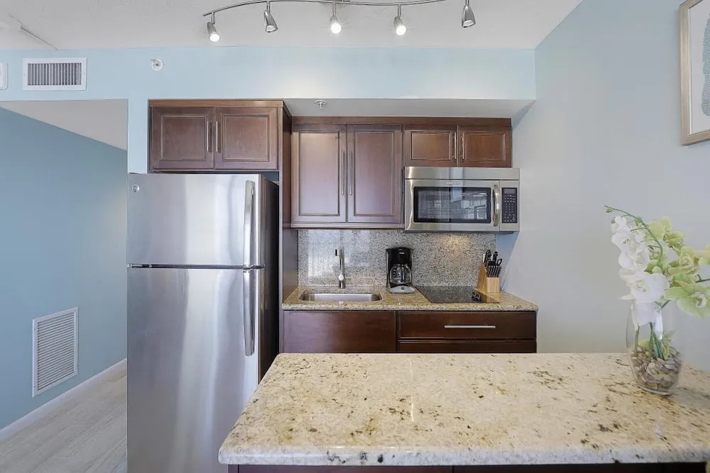 Unique Beachfront Condo With Panoramic Beach View