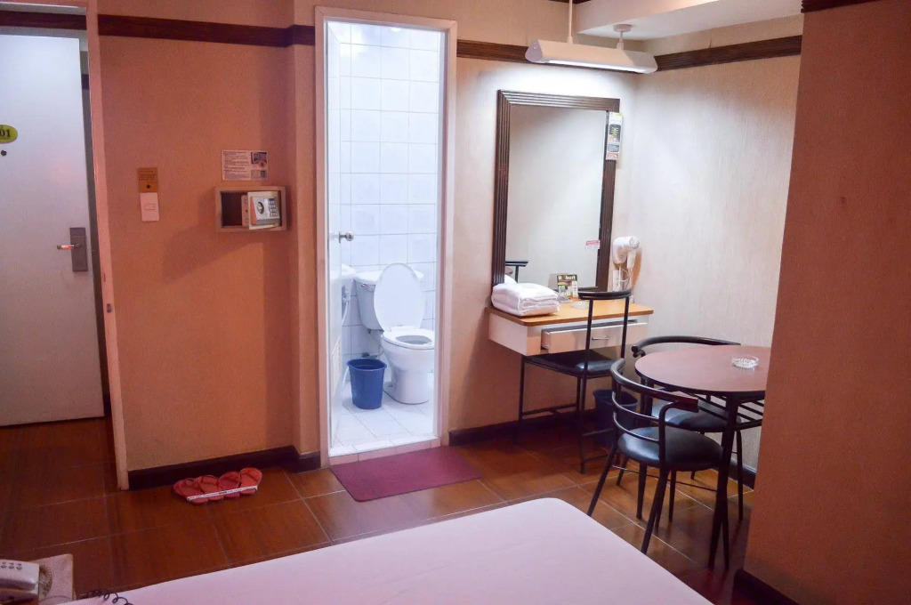 Hotel Sogo Aurora Cubao