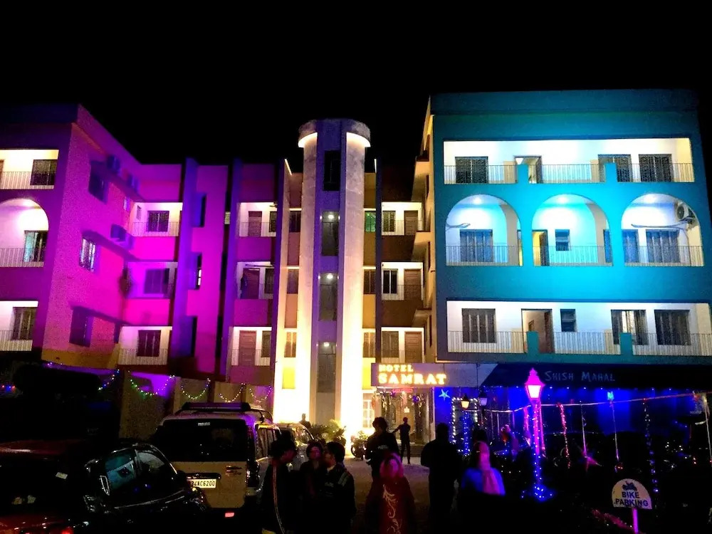Hotel Samrat