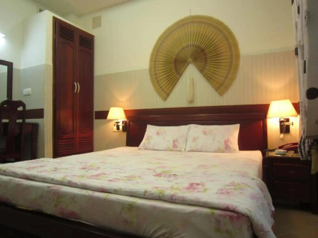Pink Horizon Saigon Airport Hotel