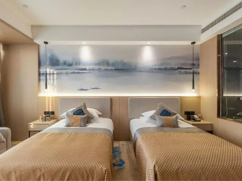 RuiLi Blossom Hotel