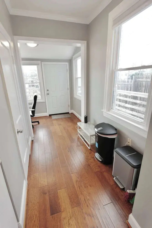 Terrific Family Townhouse + Parking x 2 Cars