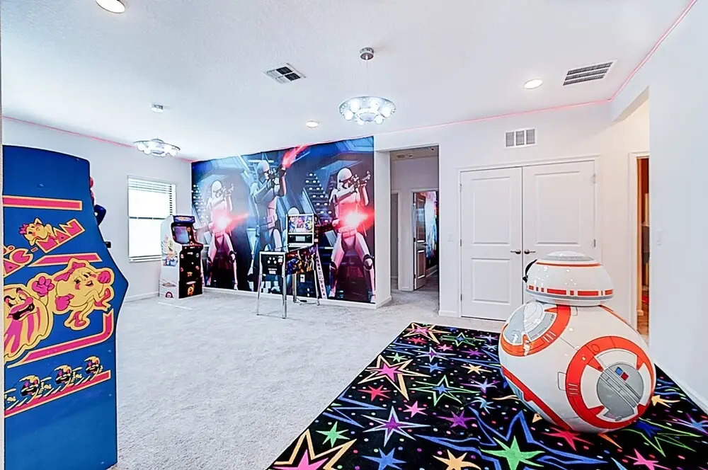 5893 Family Fun Home With Pool Near Theme Parks