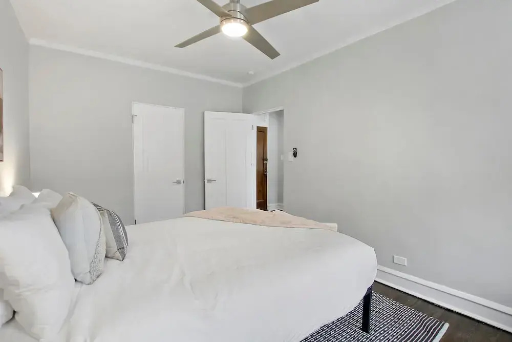 Lovely 1BR in Evanston -Elmwood 105