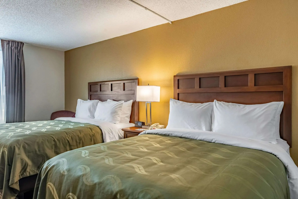 Red Lion Inn & Suites Bucyrus North