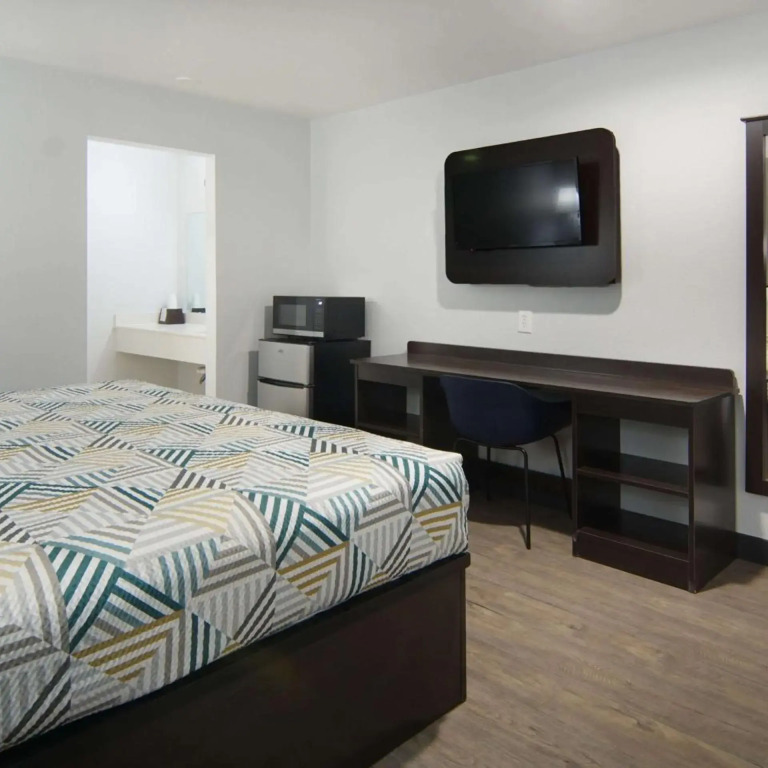 Motel 6-Lancaster, TX - DeSoto - Lancaster
