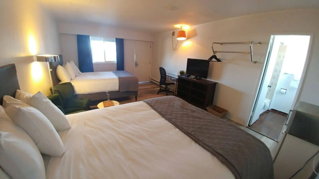 Cozy Court Motel